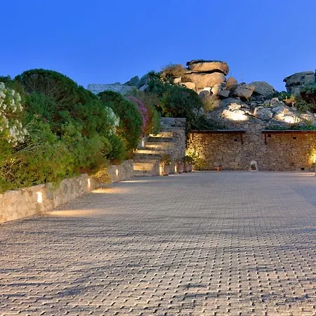 Villa Karam